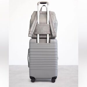 THE BACKPACK DIAPER BAG IN GREY
$180 like new 
COLOR Grey